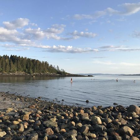 Saga, Et Unikt, Sjarmerende Badehotell Med Fa Rom, Sauna Og Badebrygge - Inderoy Straumen  Zewnętrze zdjęcie