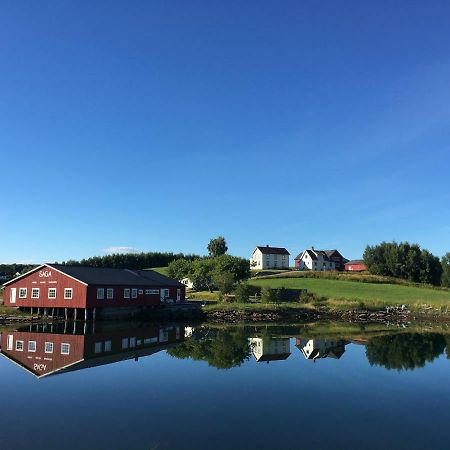 Saga, Et Unikt, Sjarmerende Badehotell Med Fa Rom, Sauna Og Badebrygge - Inderoy Straumen  Zewnętrze zdjęcie